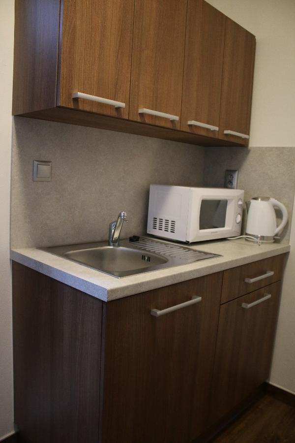 Hotel Pod Radnici 顺佩尔克 外观 照片